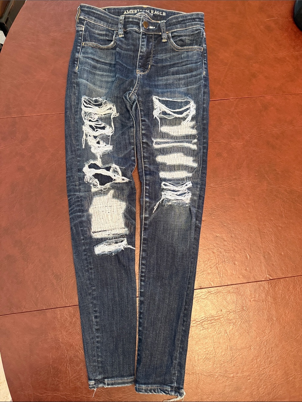 American Eagle Outfitters Women's Ripped Skinny Jeans in Dark Blue Wash